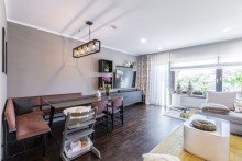 Essbereich Moderne 3,5-Zi. Wohnung im Herzen von Kirchheim Teck: Lichtdurchflutet, mit Balkon & TG-Stellplatz!