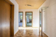 Schurrwaldblick 12 (by Tamara Schmidt) (20 von 67) Hier kann sofort renoviert werden! 2-Familienhaus in bevorzugter Lage in Deizisau zu verkaufen