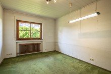 Schurrwaldblick 12 (by Tamara Schmidt) (24 von 67) Hier kann sofort renoviert werden! 2-Familienhaus in bevorzugter Lage in Deizisau zu verkaufen