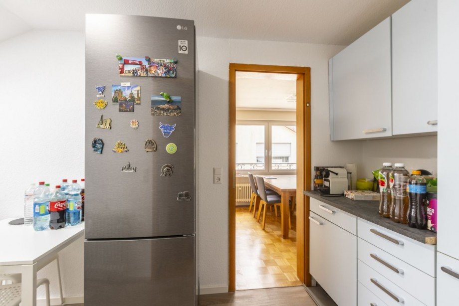 K�chenzeile Dachgeschosswohnung G�ppingen / Faurndau